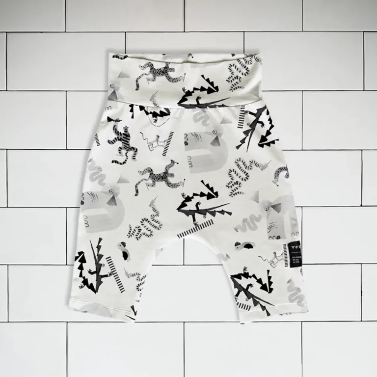 Kids baggy shorts Jungle Jam animal pattern colour black and white Vermét view1