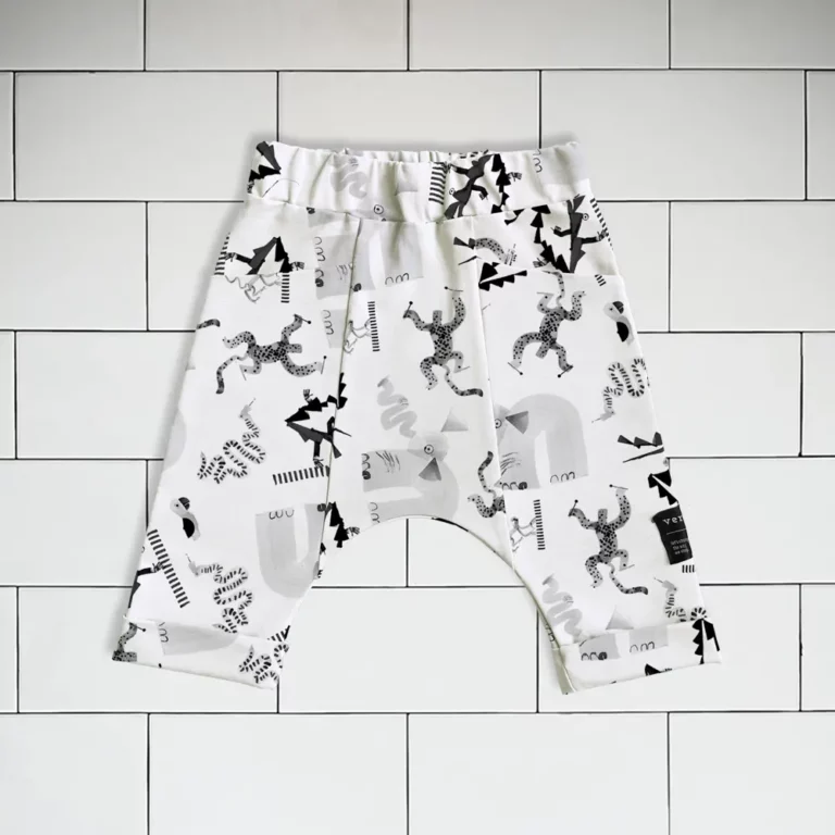 Kids College shorts Jungle Jam animal pattern colour black and white Vermét view1