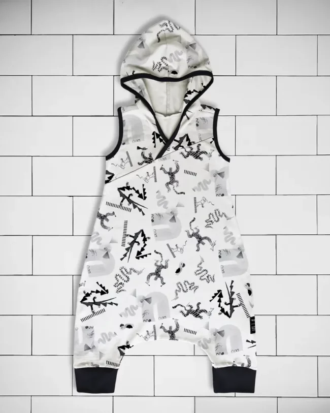 Kids hooded jumpsuit Jungle Jam animal pattern colour black and white Vermet view1