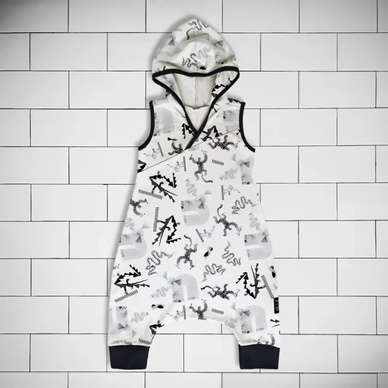 Kids hooded jumpsuit Jungle Jam animal pattern colour black and white Vermét view1